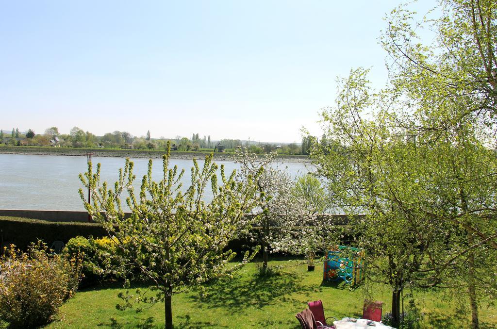 En Bord De Seine Bed & Breakfast Duclair Bilik gambar