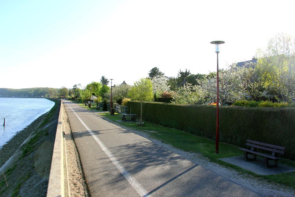 En Bord De Seine Bed & Breakfast Duclair Luaran gambar