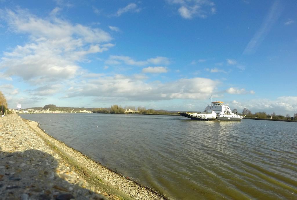 En Bord De Seine Bed & Breakfast Duclair Luaran gambar